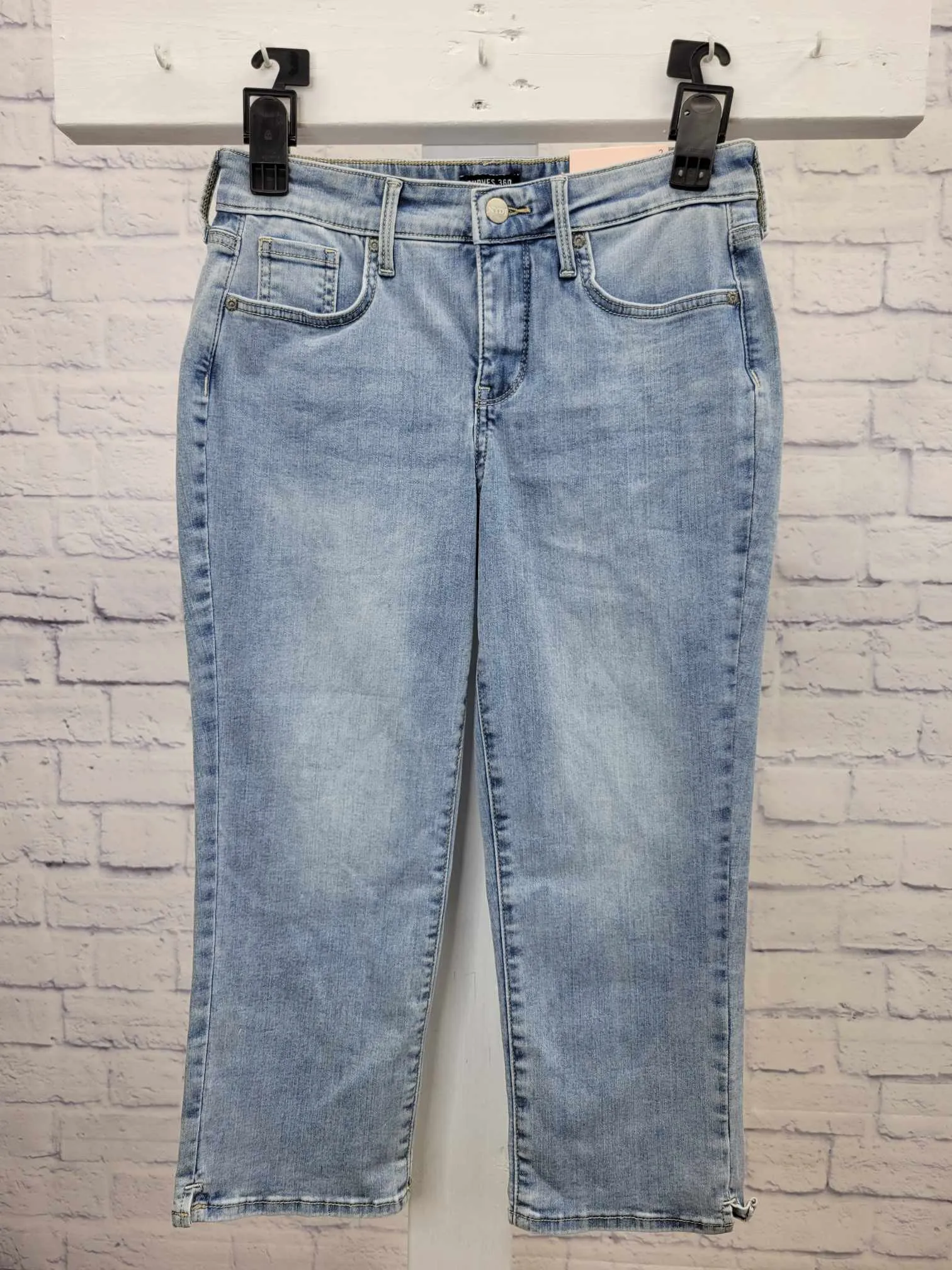 2R A617245 NYDJ Curves 360 Slim Straight Capri Jeans- Charmed