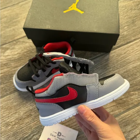 Brand New Air Jordan 1 Low Alt Easy-on Toddler/Baby sneakers