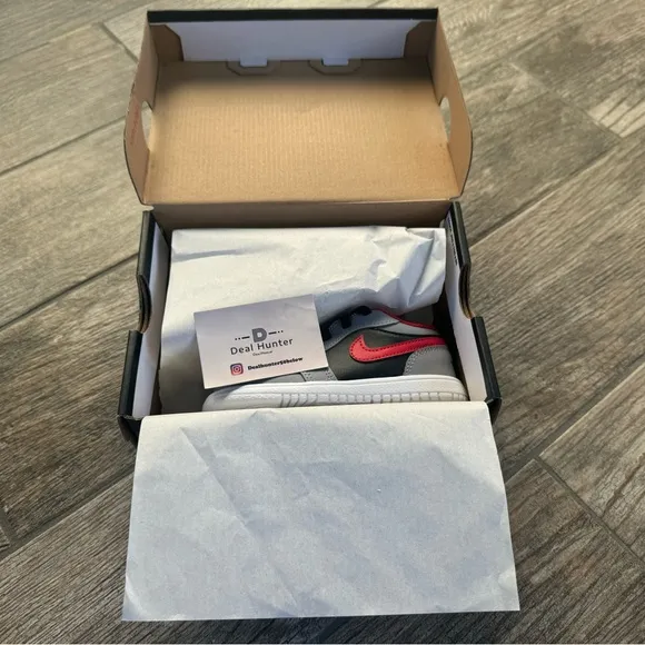 Brand New Air Jordan 1 Low Alt Easy-on Toddler/Baby sneakers