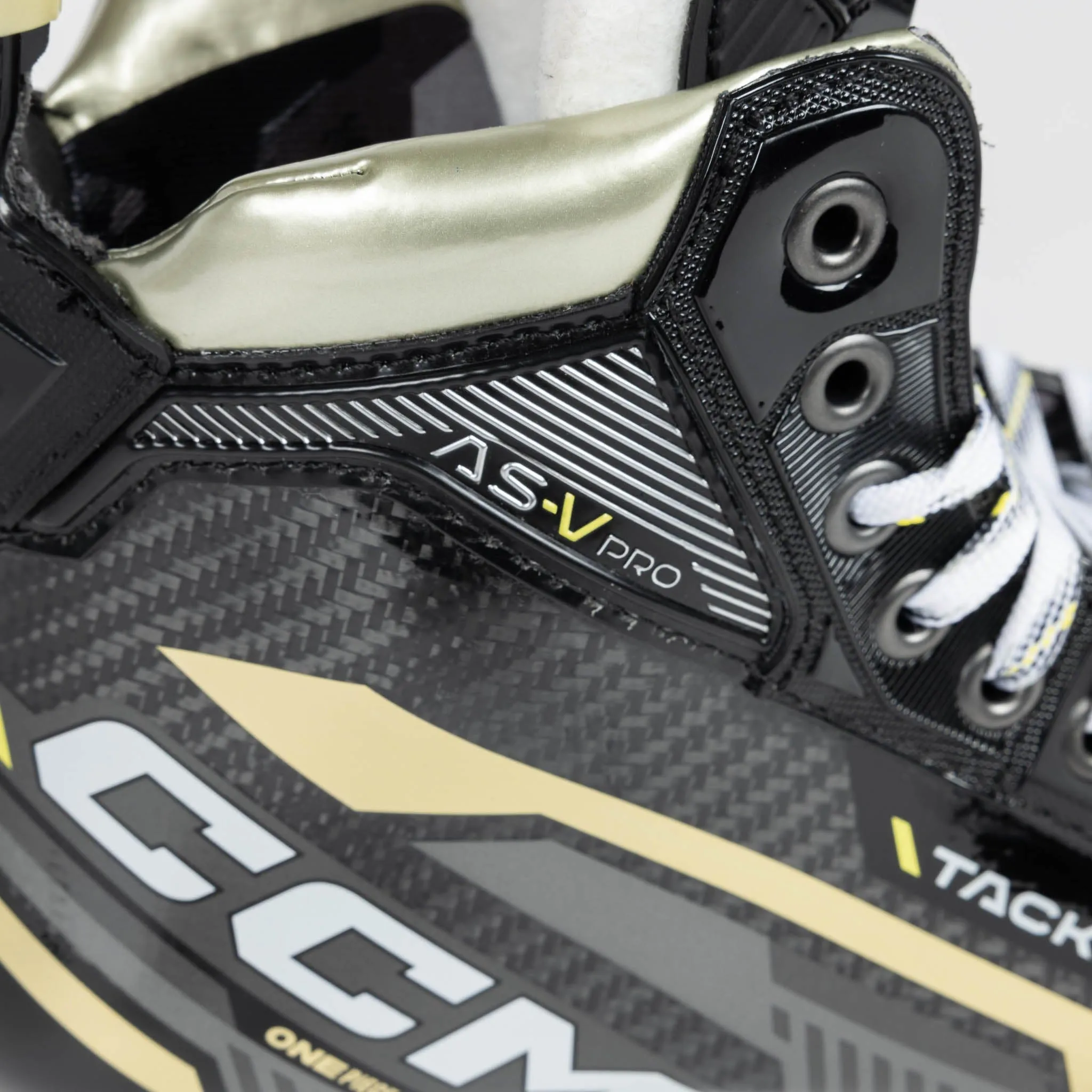 CCM Tacks AS-V Pro Intermediate Hockey Skates