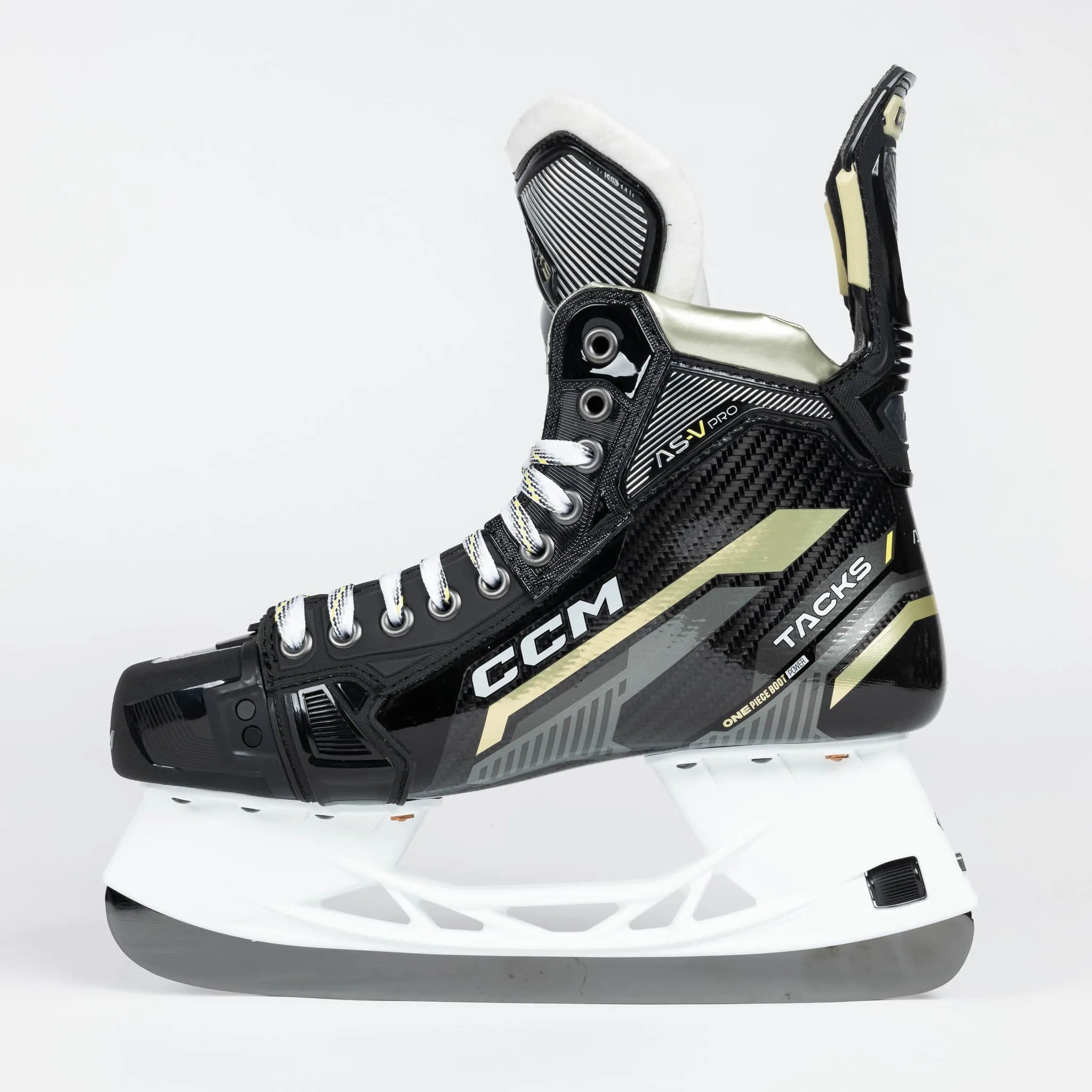 CCM Tacks AS-V Pro Intermediate Hockey Skates