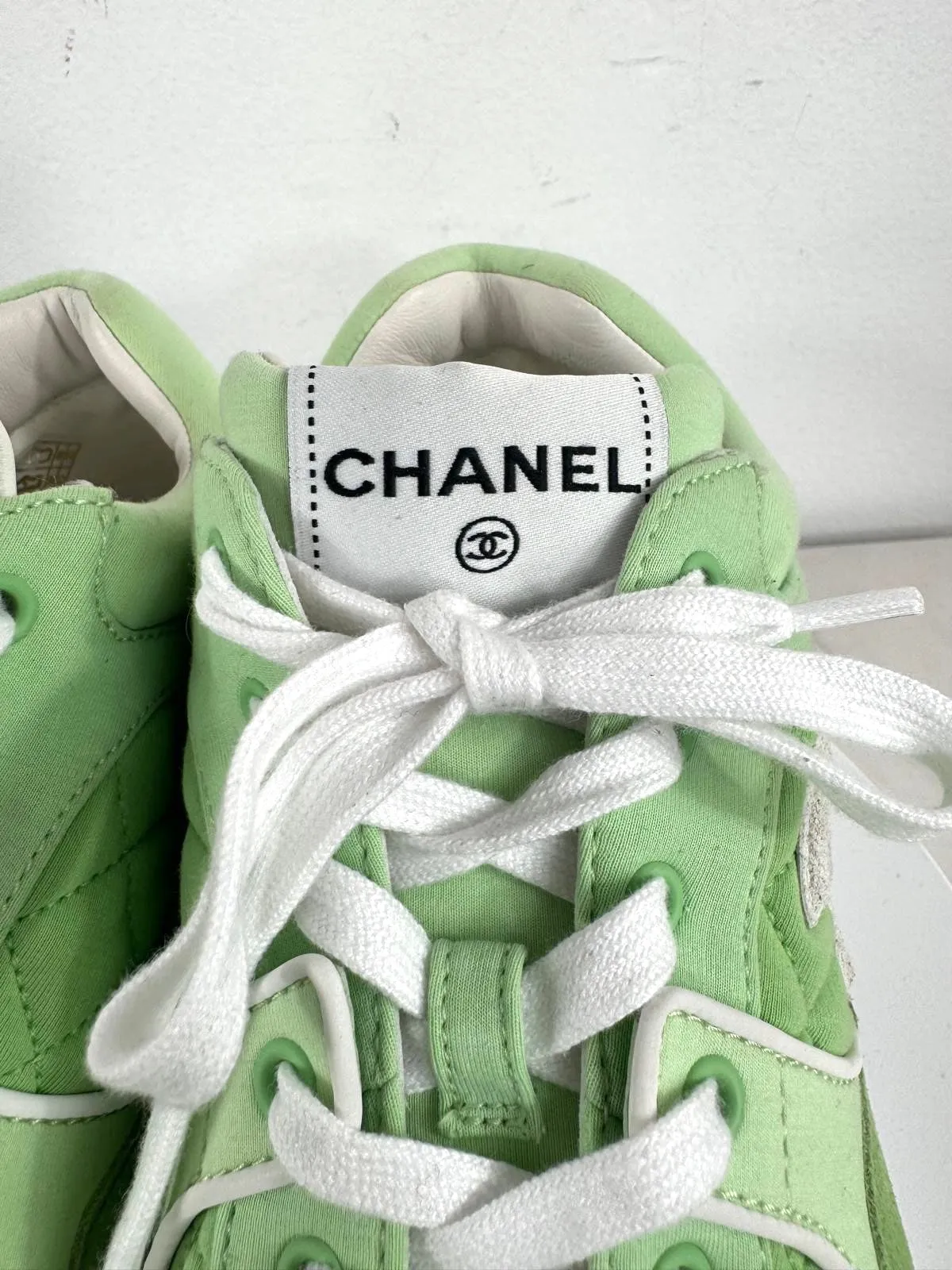 CHANEL INTERLOCKING CC LOGO SUEDE MIXED FABRIC SNEAKERS