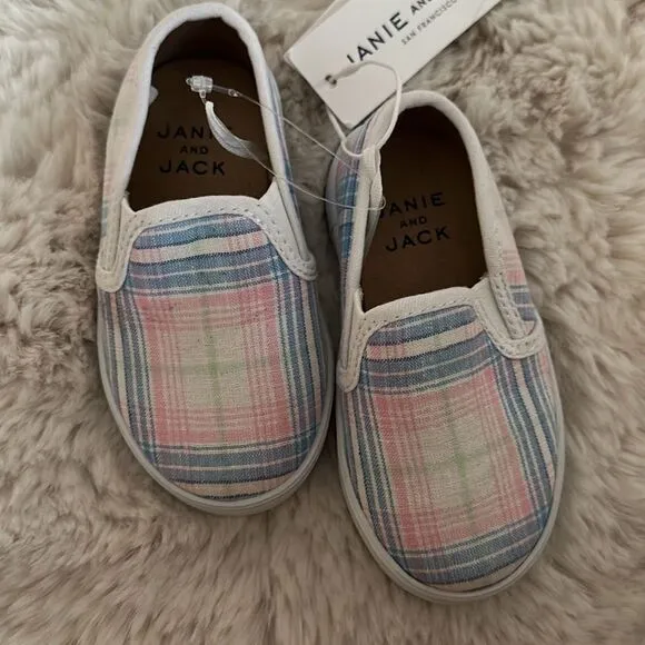 Janie &amp; Jack Plaid Slip On Sneaker in Blue Sky Plaid Size 6