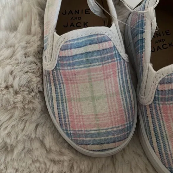 Janie &amp; Jack Plaid Slip On Sneaker in Blue Sky Plaid Size 6
