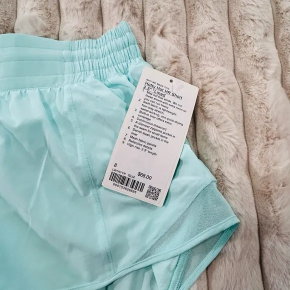 LULULEMON ATHLETICA Hotty Hot High-Rise Lined Short 2.5&quot; Ideal Mint 8 NWT LL-141