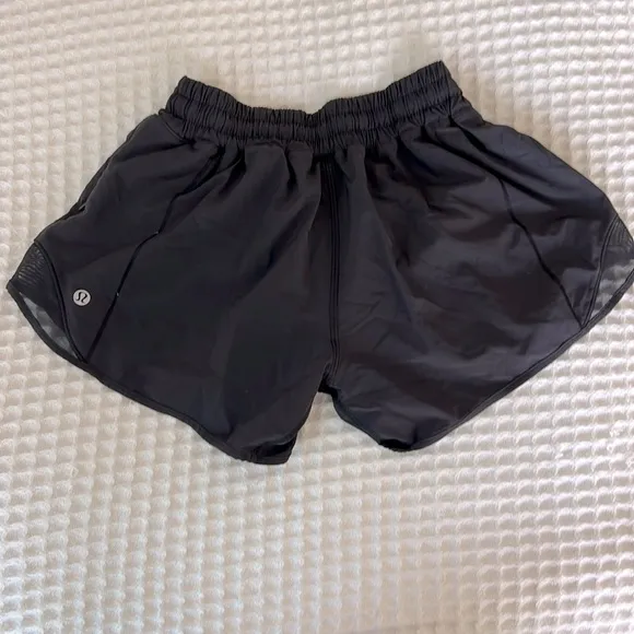 Lululemon Hotty Hot High-Rise Lined Short 4&quot; TALL Size 4