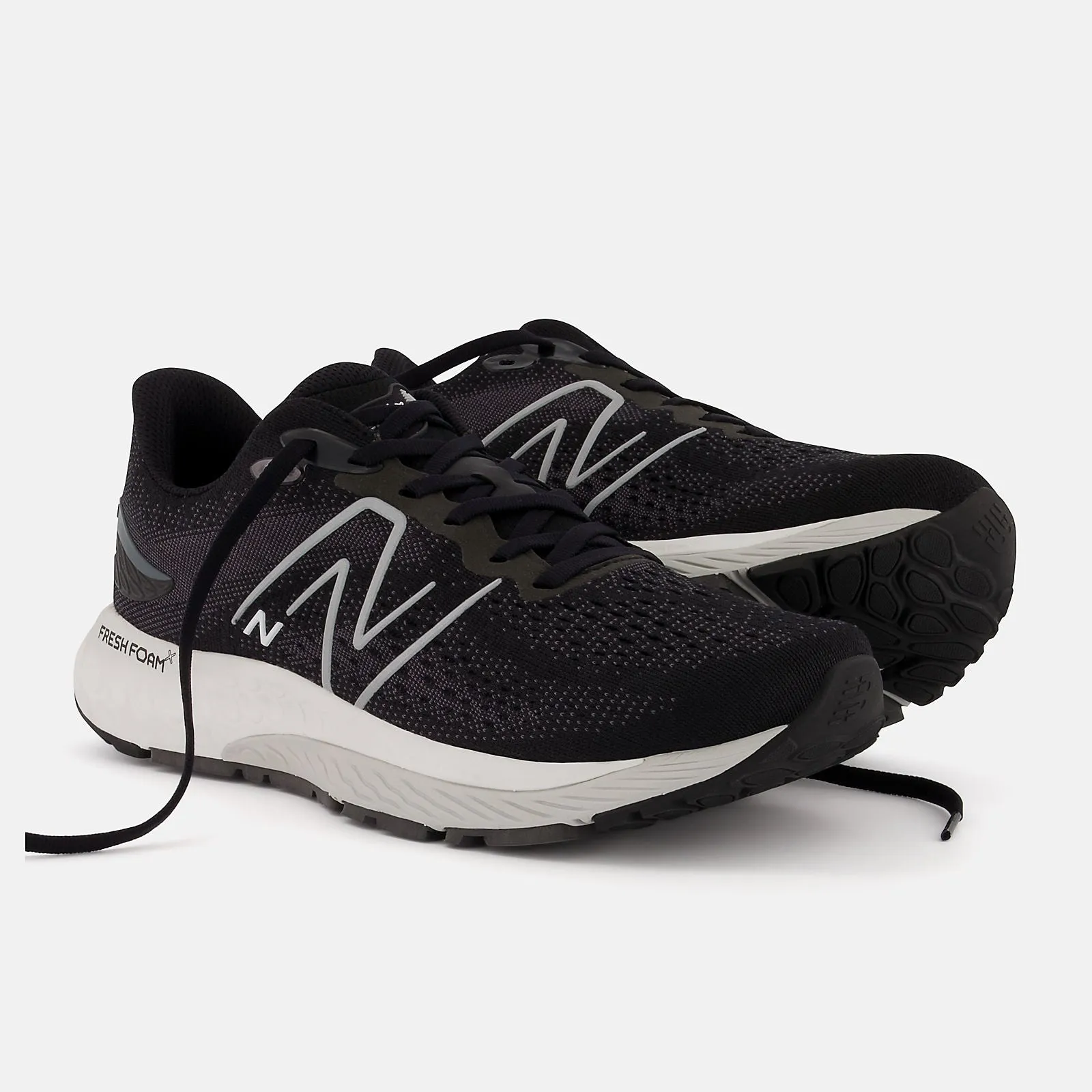 NEW BALANCE M880 2E MENS RUNNING SHOES