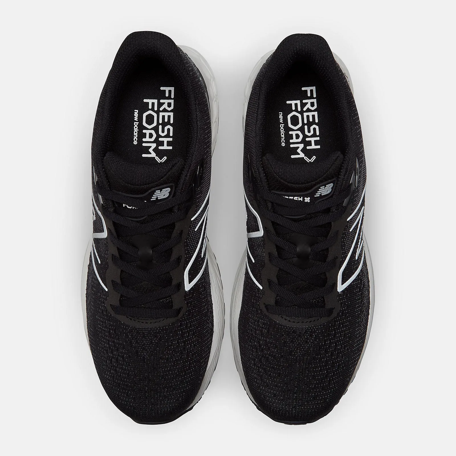 NEW BALANCE M880 2E MENS RUNNING SHOES