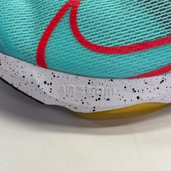 Nike Air Zoom Speed SIze 7Y in 'Aurora Green' CJ2088-300 Trainers Athletic