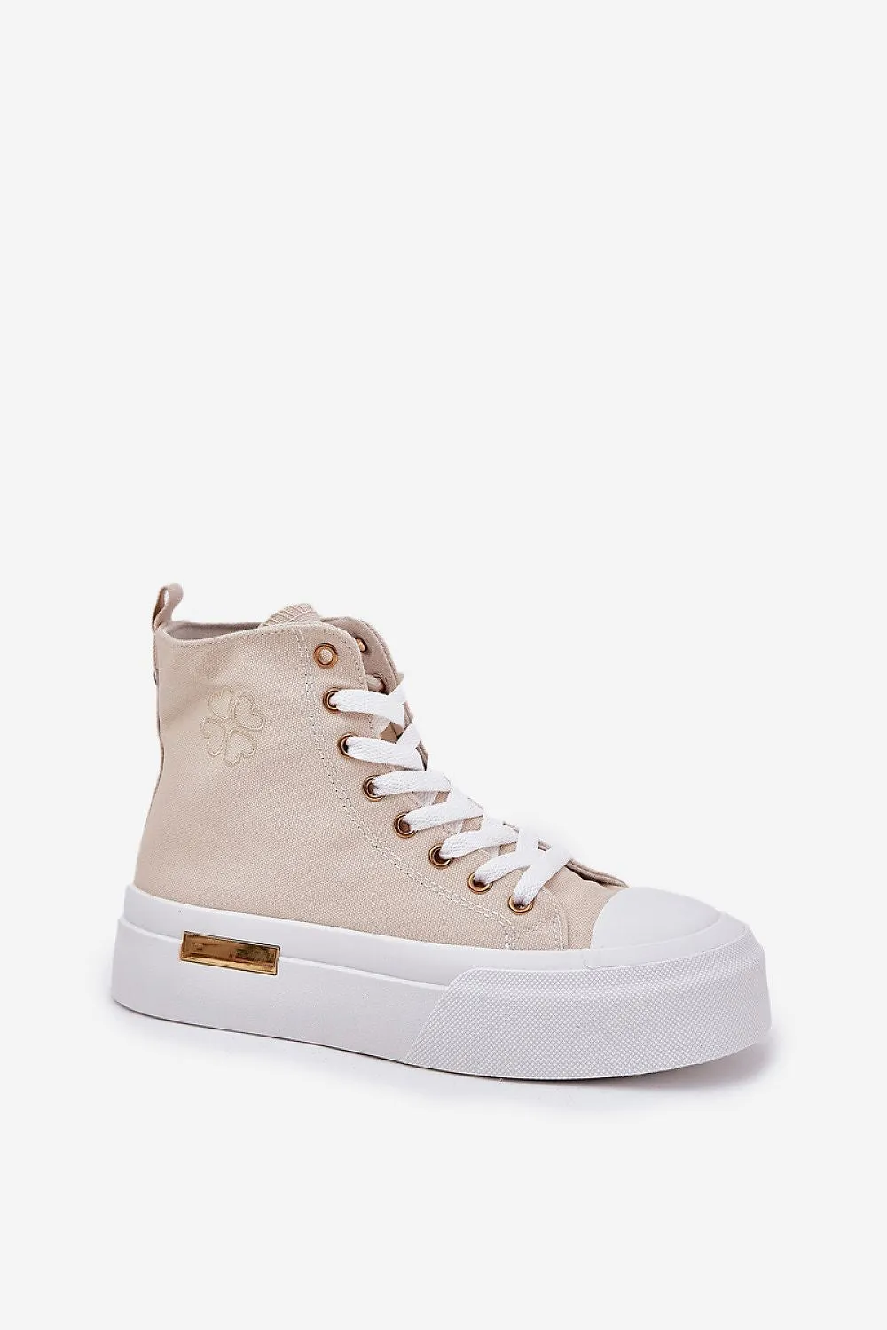 Sneakers Step in style