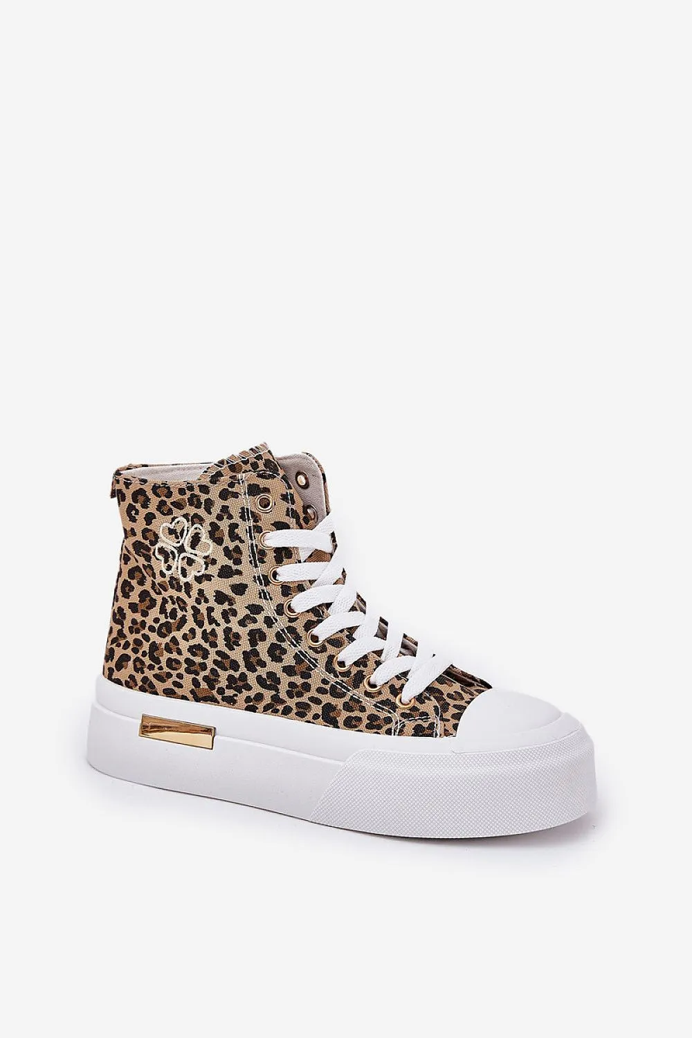 Sneakers Step in style