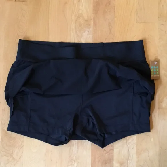 TITLE NINE | Bonded Ultralight Running Skort - Solid Black