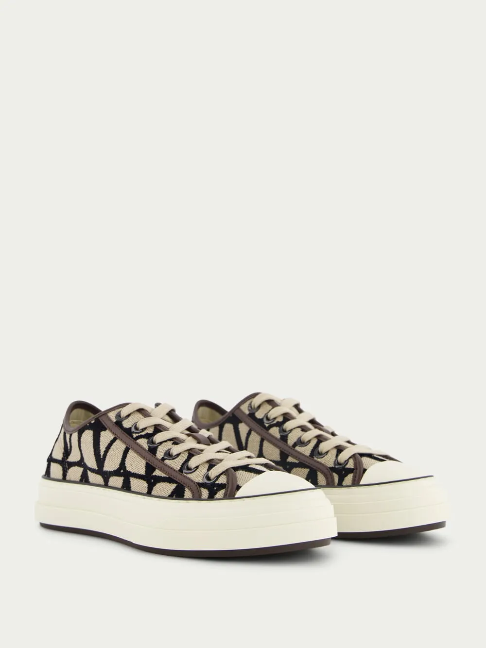 Toile Iconographe Totaloop Sneakers
