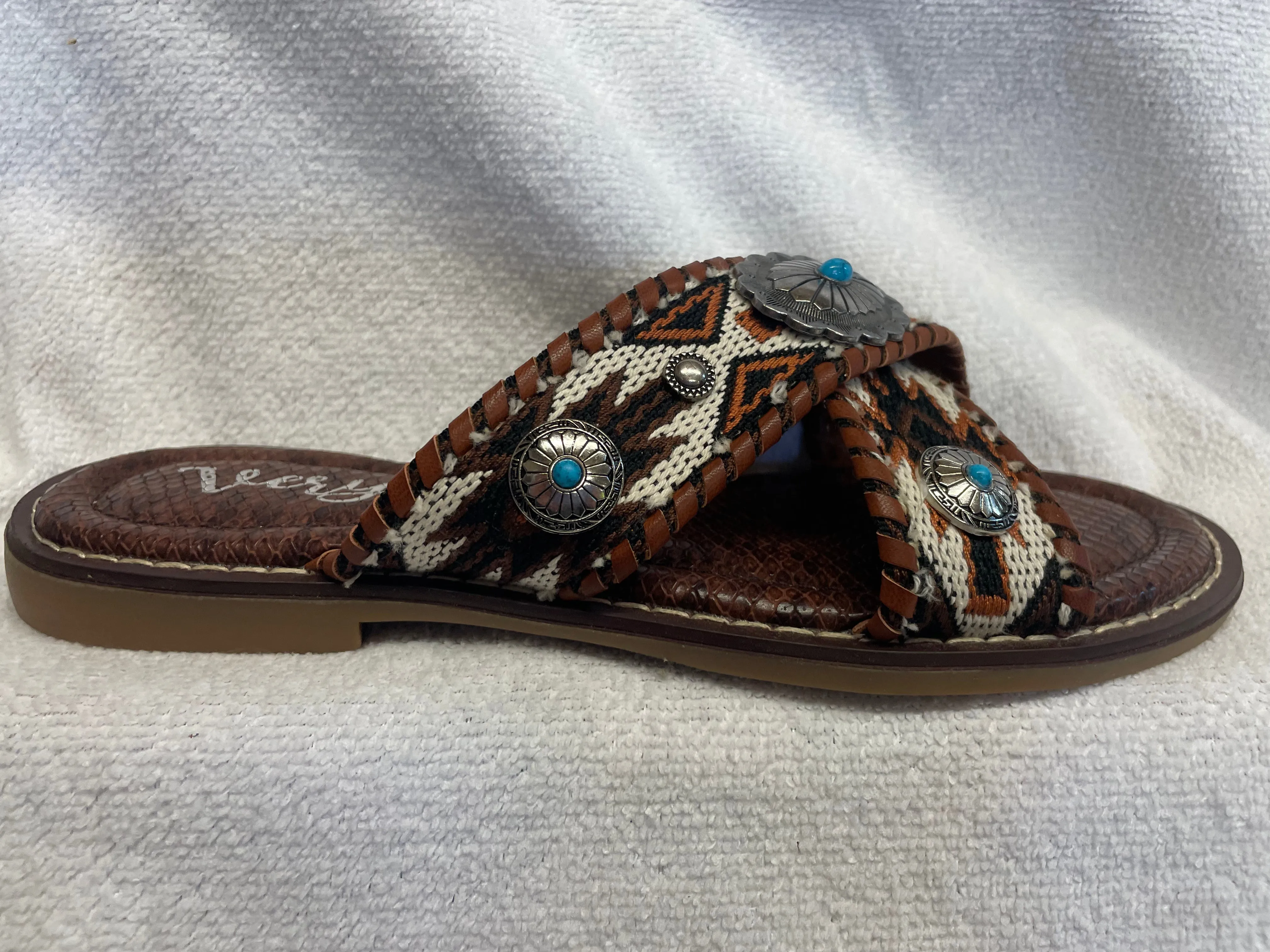 Very G Women's Jungle Sandals