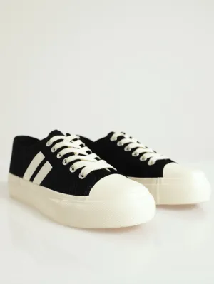 Vulcanized Plain Sneaker - Black