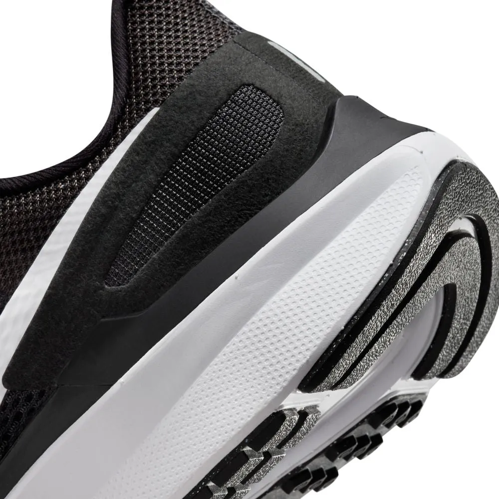 Womens Nike Structure 25