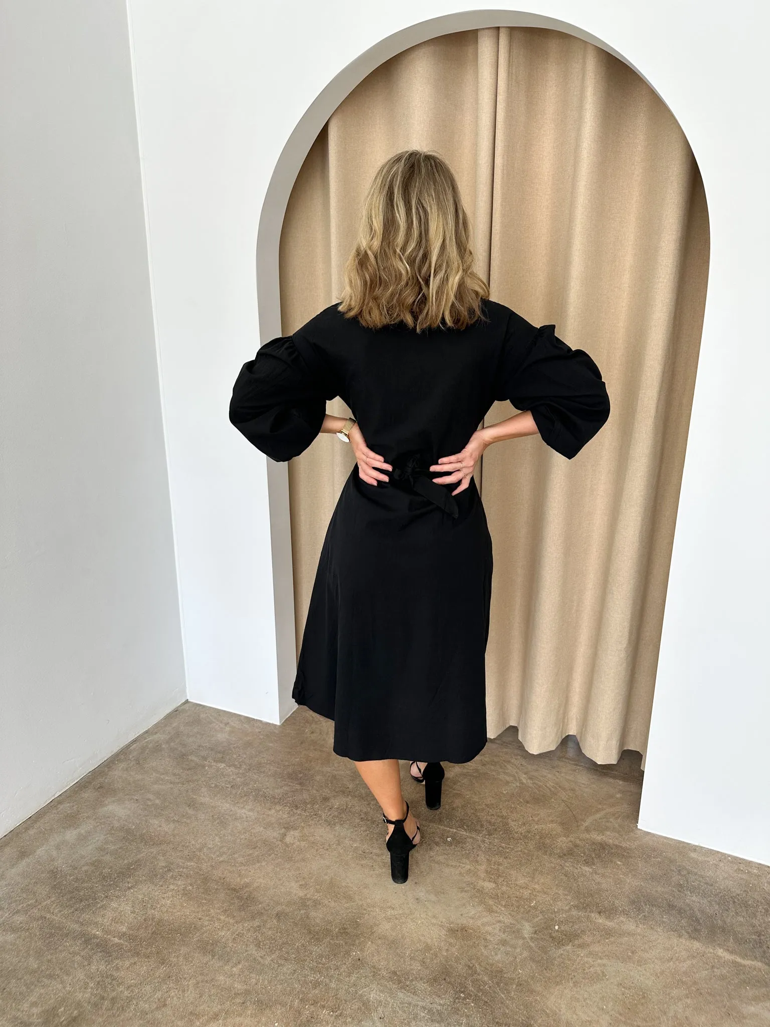 Zen Midi Dress- Black