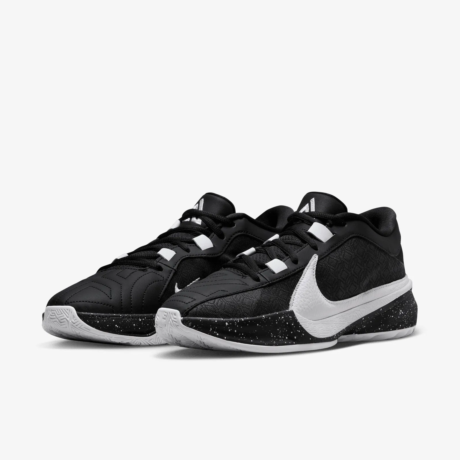 Zoom Freak 5 - Black/White